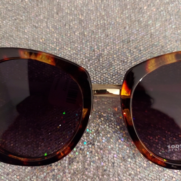 Torrid Cat eye Smoke Lens Sunglasses - Picture 5 of 7